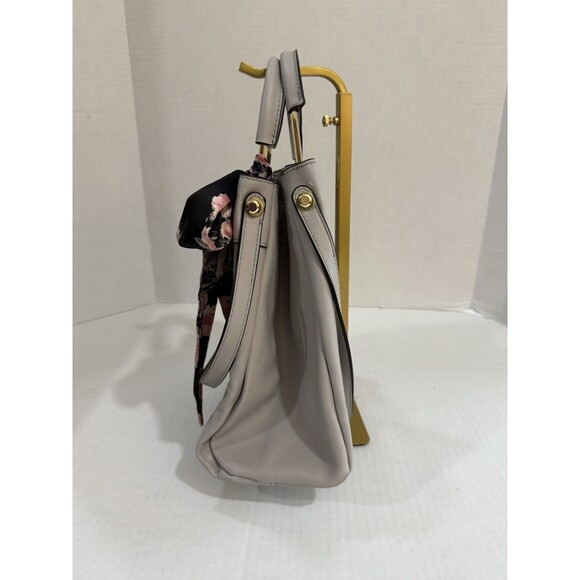 Steve Madden Shoulder Bags Satchels W/Gold Hardware & Floral Bow Beautiful - Picture 5 of 16